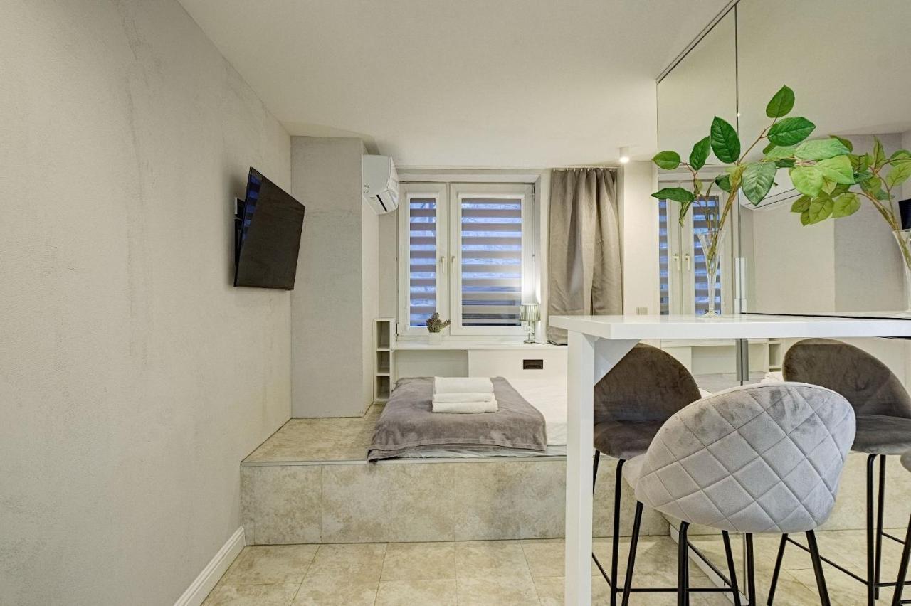 Lobby 55 - Ac And Smart Tv Appartement Warschau Buitenkant foto